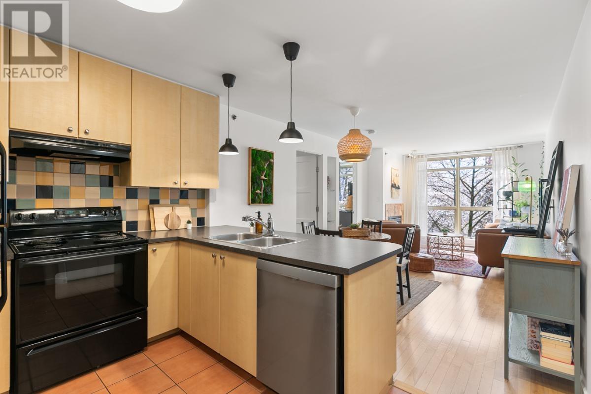 206 819 Hamilton Street, Vancouver, British Columbia  V6B 6M2 - Photo 8 - R2988175