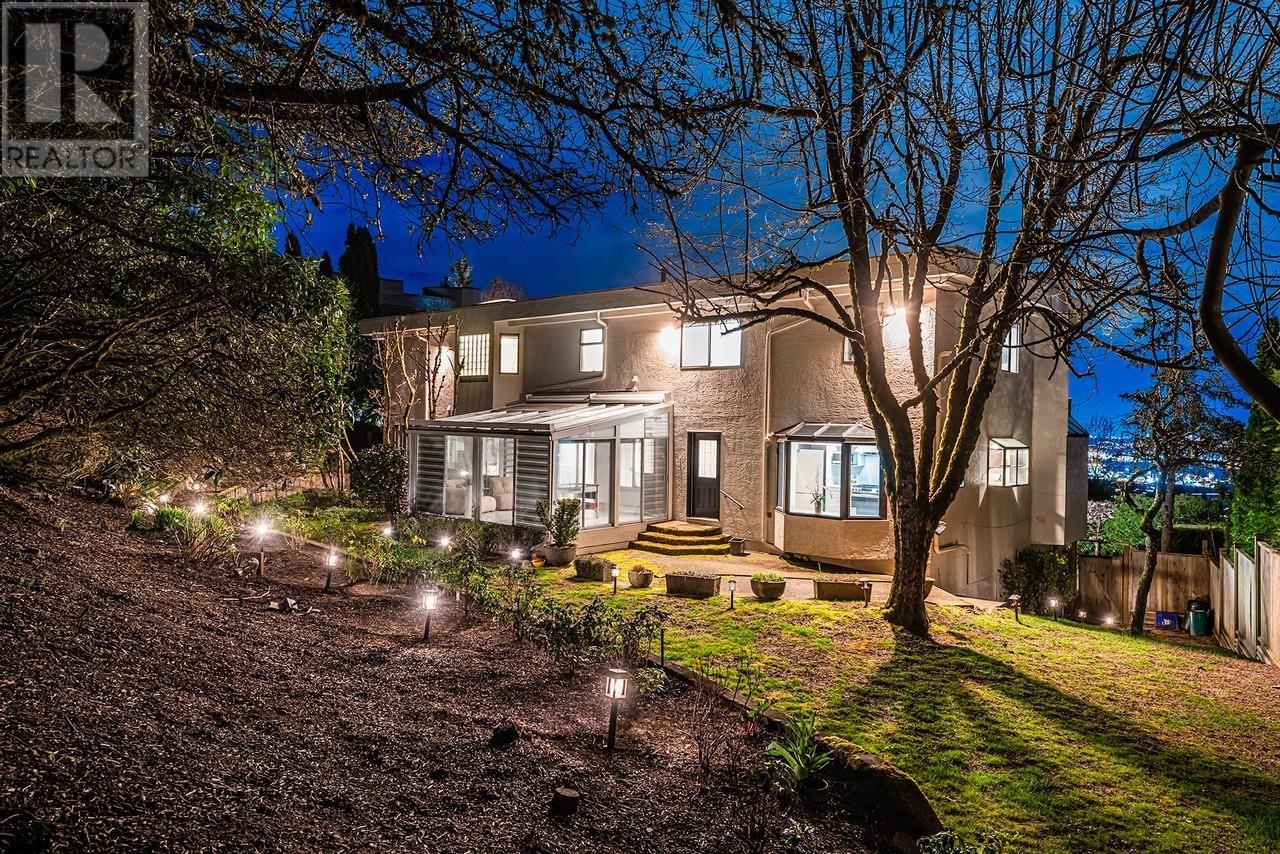 2523 Westhill Drive, West Vancouver, British Columbia  V7S 3A3 - Photo 36 - R2988086