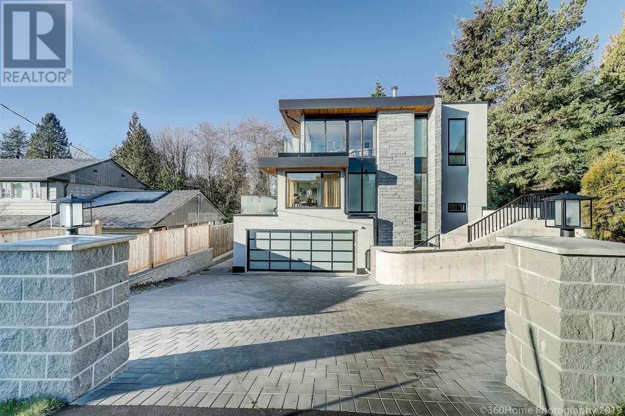 2010 Queens Avenue, West Vancouver, British Columbia  V7V 2X9 - Photo 2 - R2988150