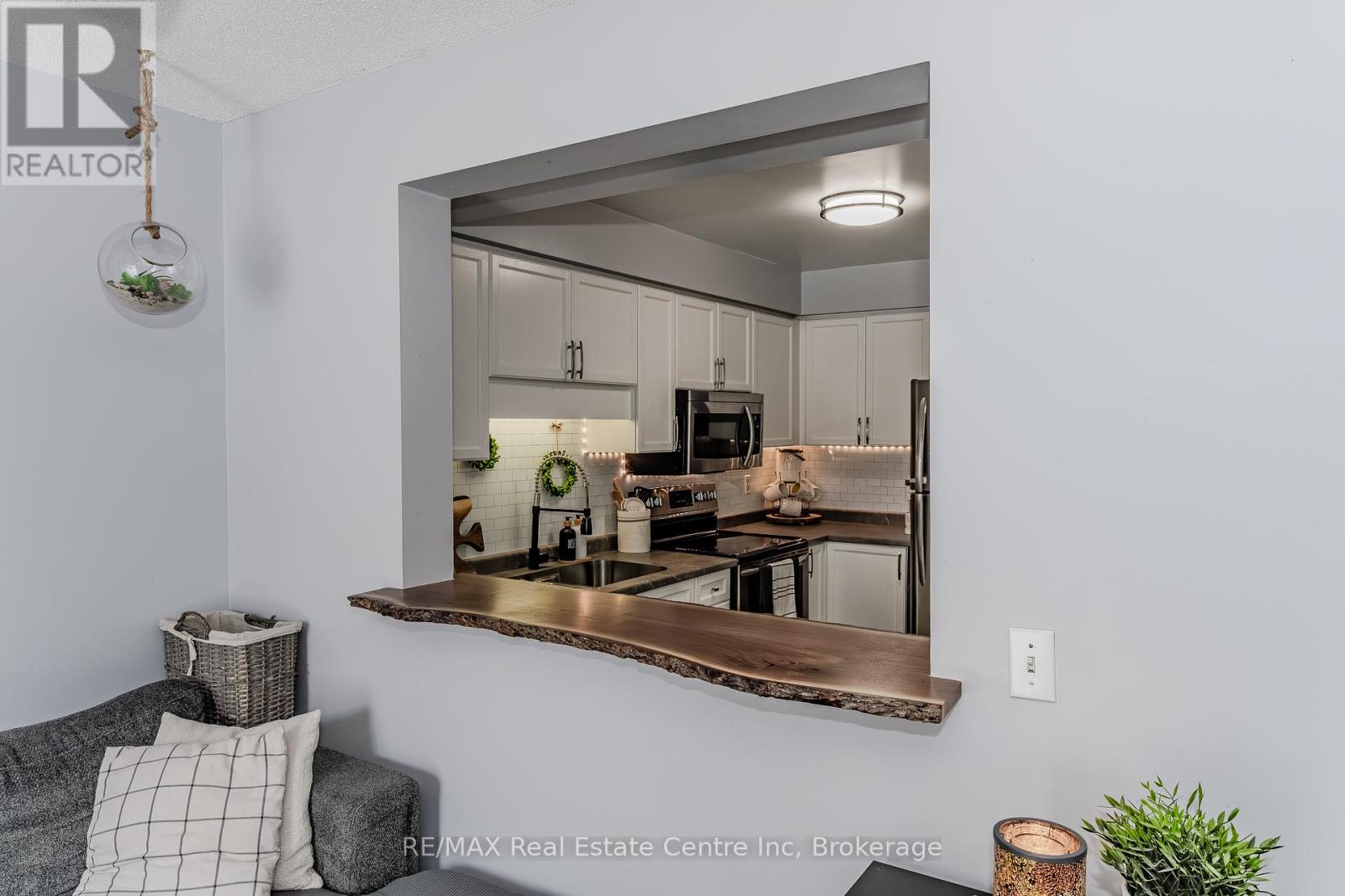 37 Swift Crescent, Guelph, Ontario  N1E 7J3 - Photo 13 - X12070945