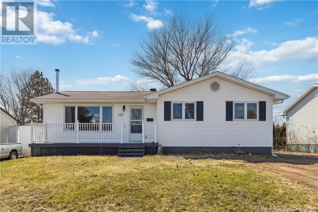 Property at 120 Dawn Crescent image 1