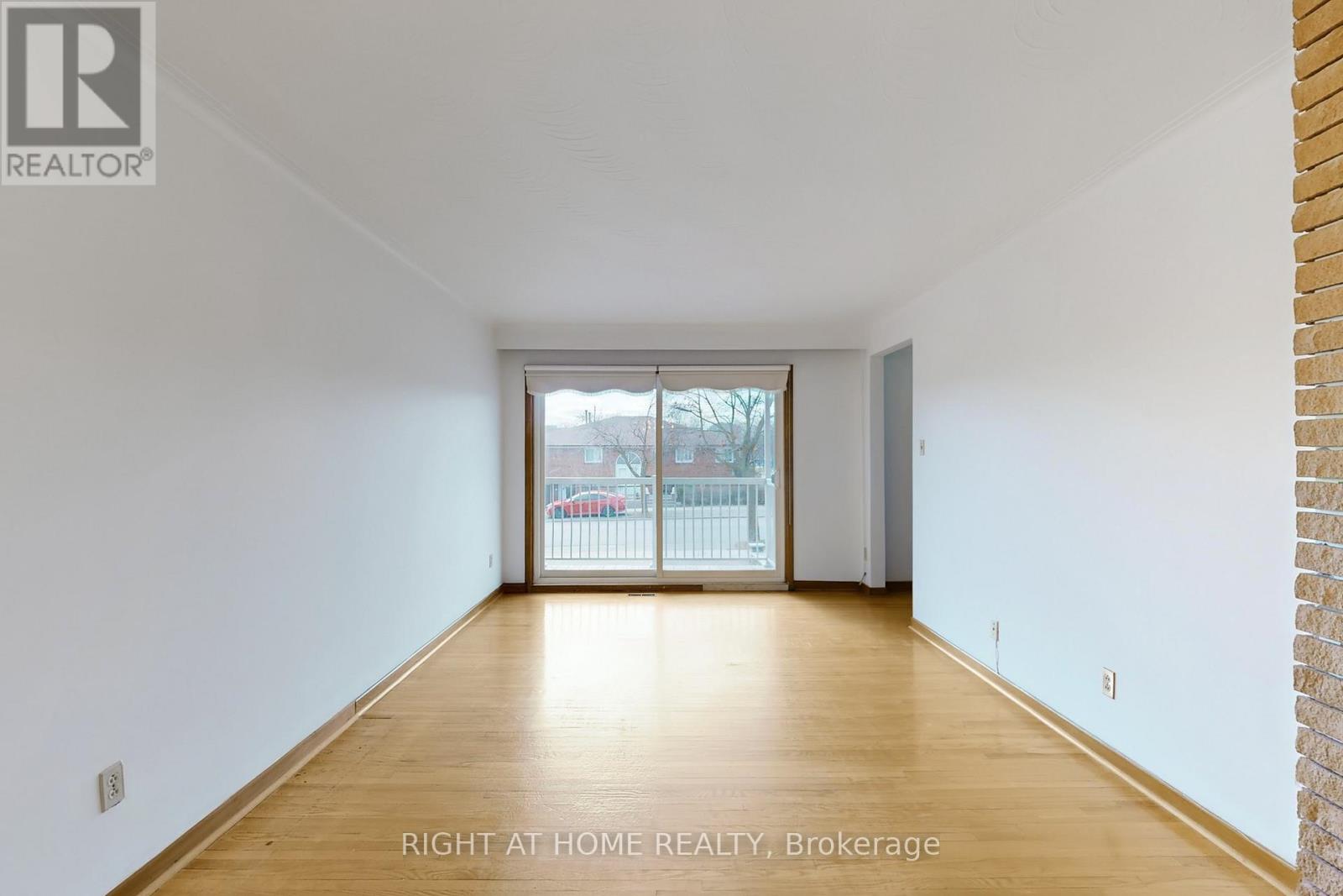 139 Milady Road, Toronto, Ontario  M9L 2J1 - Photo 18 - W12044570