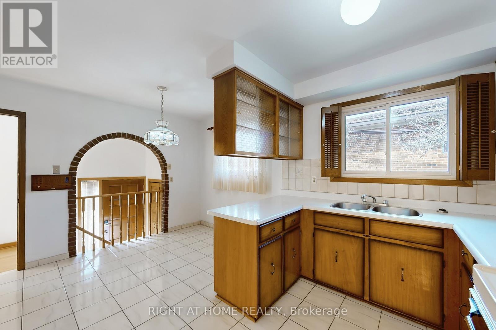 139 Milady Road, Toronto, Ontario  M9L 2J1 - Photo 24 - W12044570