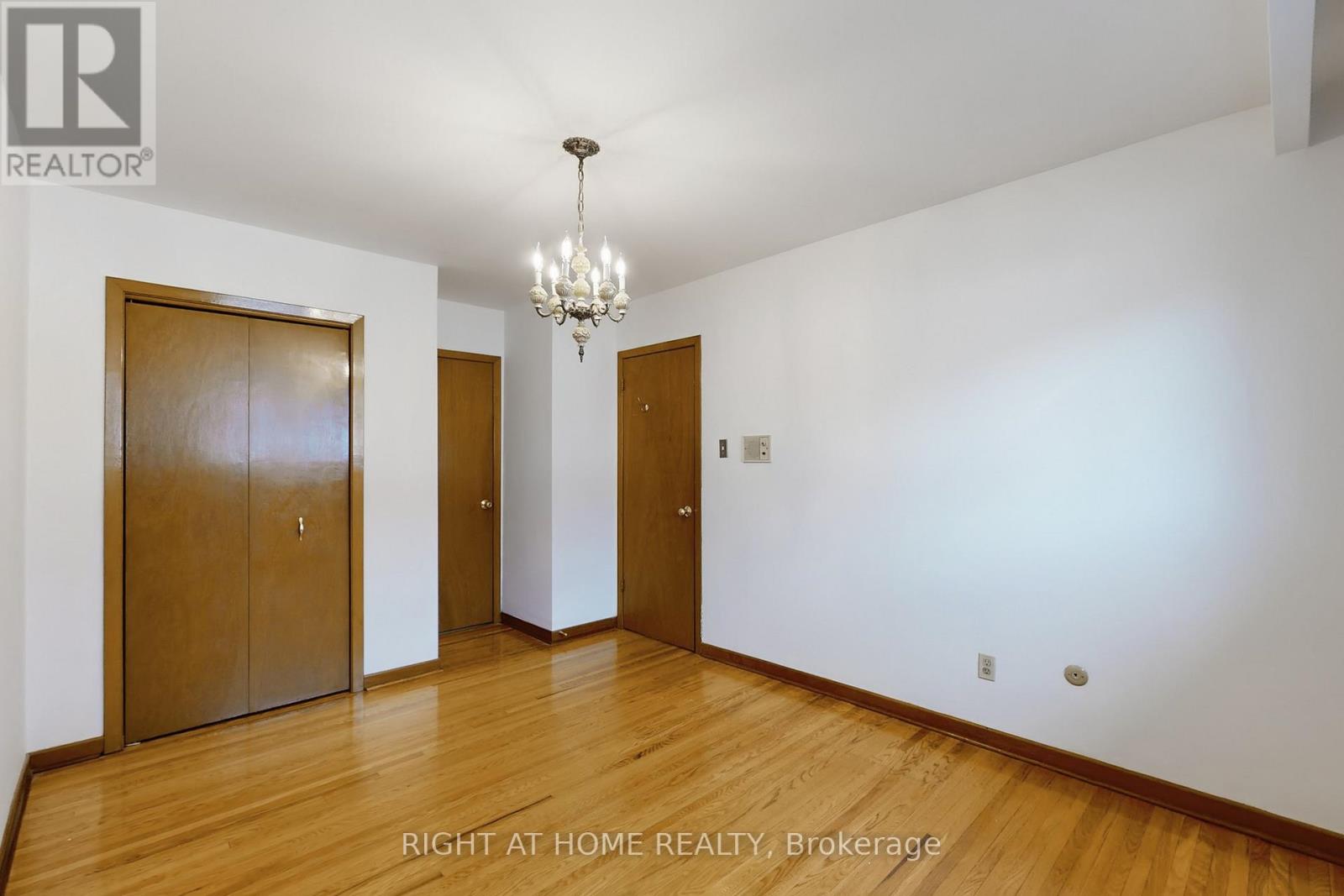 139 Milady Road, Toronto, Ontario  M9L 2J1 - Photo 26 - W12044570