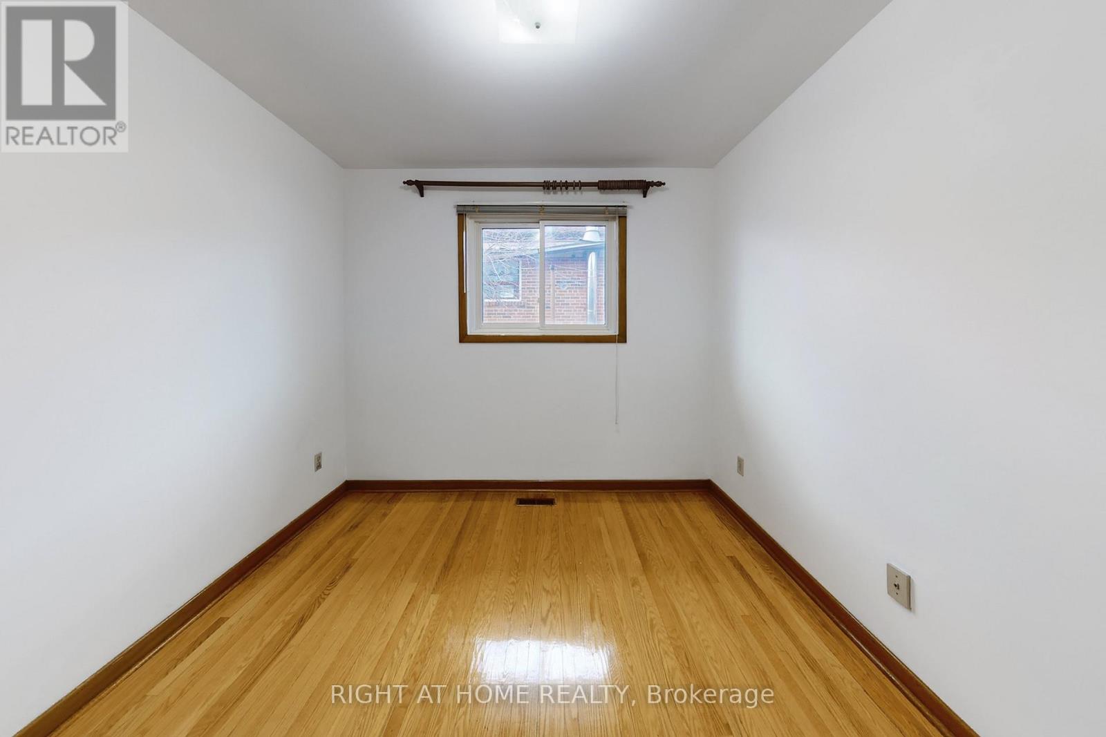 139 Milady Road, Toronto, Ontario  M9L 2J1 - Photo 29 - W12044570