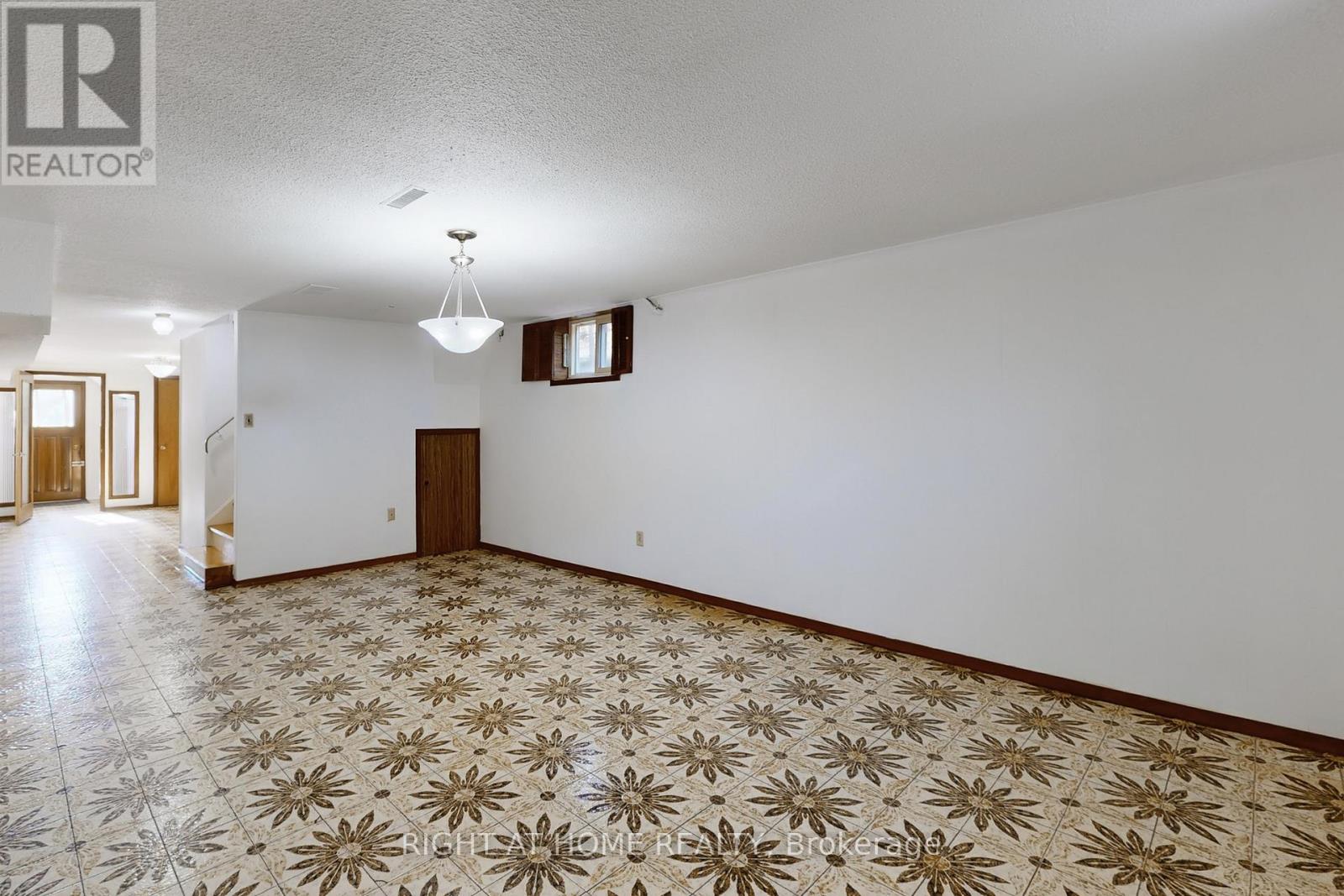 139 Milady Road, Toronto, Ontario  M9L 2J1 - Photo 32 - W12044570