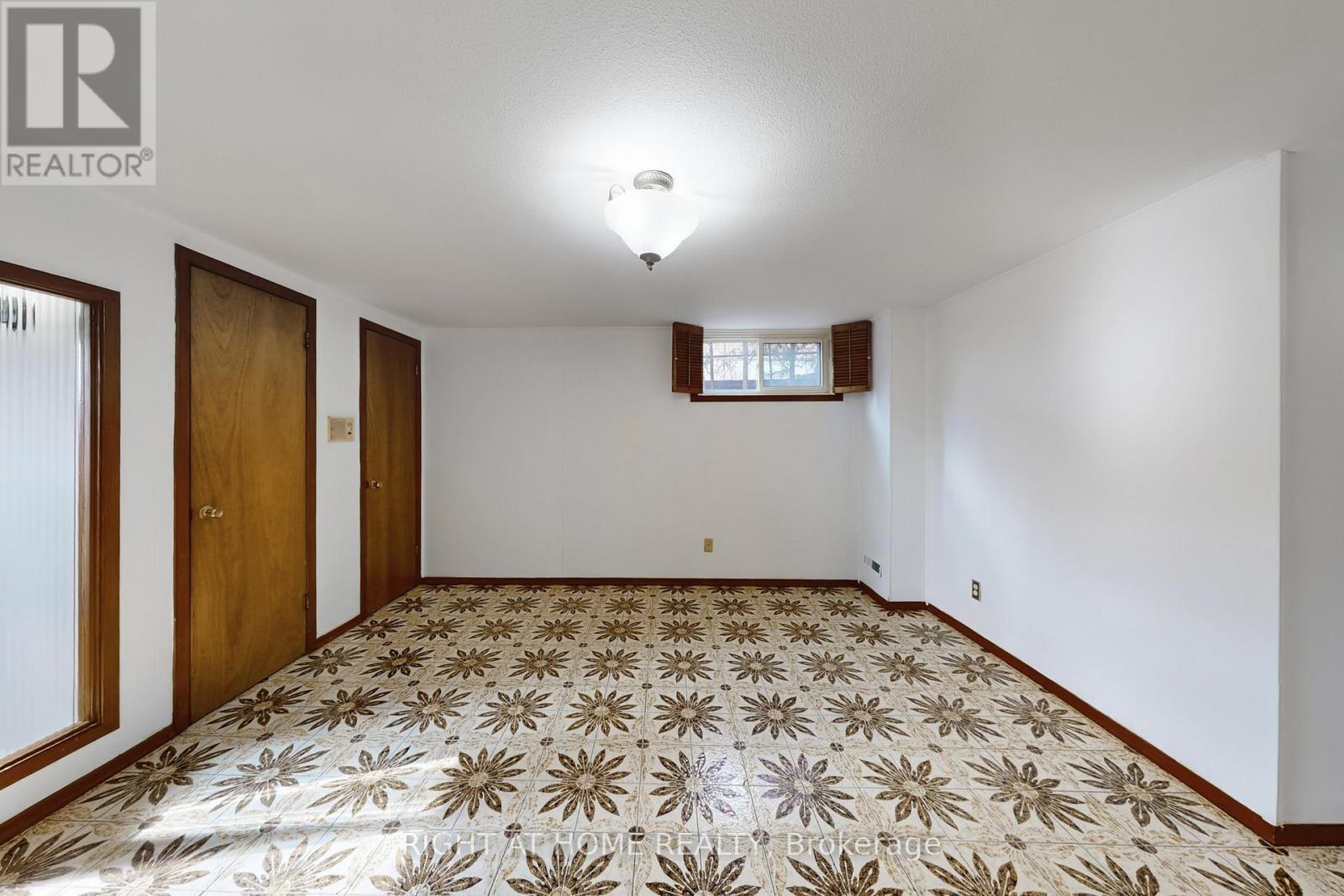 139 Milady Road, Toronto, Ontario  M9L 2J1 - Photo 36 - W12044570
