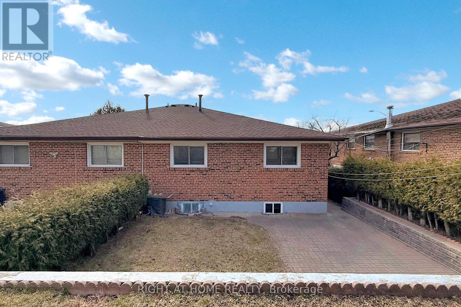 139 Milady Road, Toronto, Ontario  M9L 2J1 - Photo 42 - W12044570
