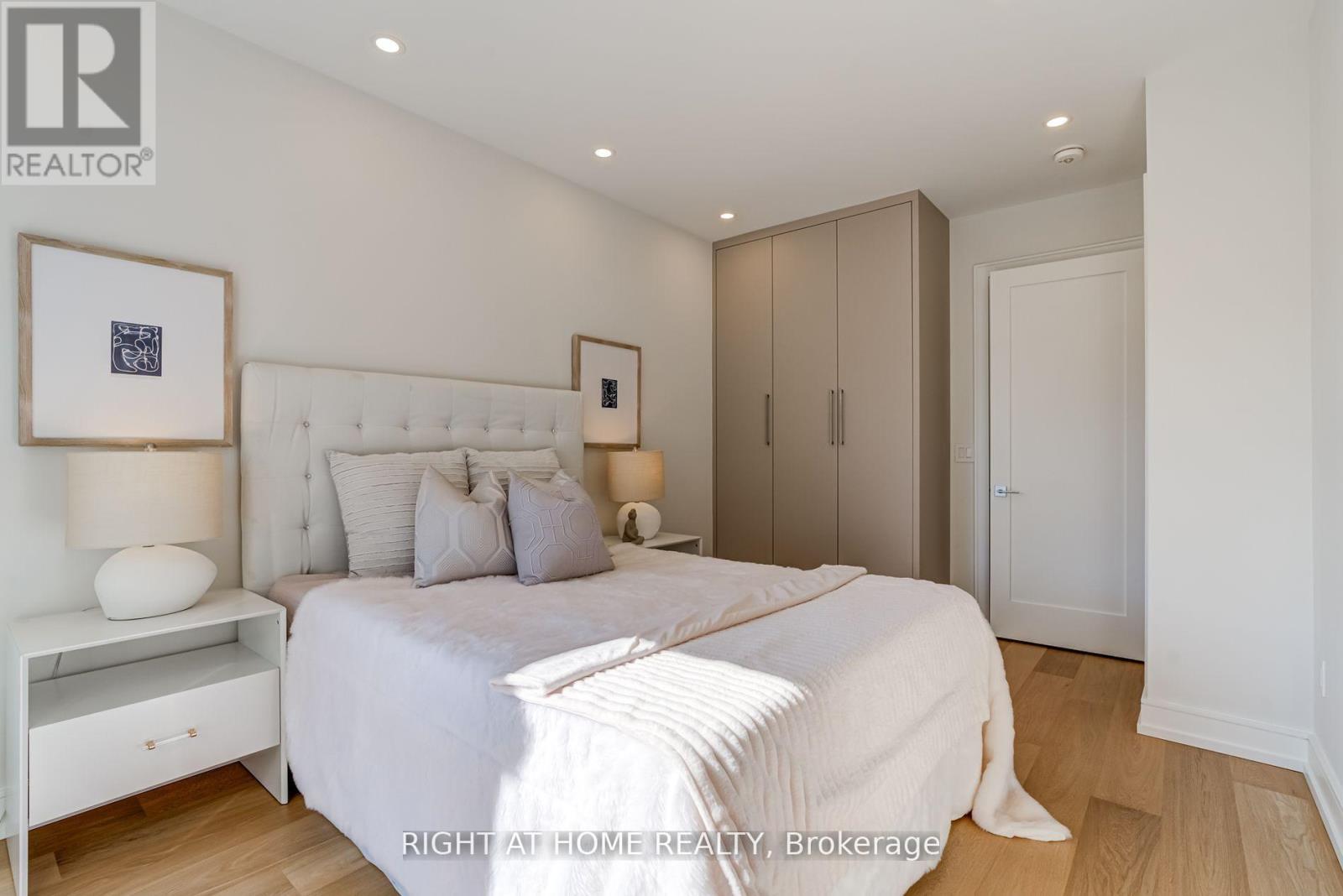 100 Glenvale Boulevard, Toronto, Ontario  M4G 2V9 - Photo 20 - C12070900