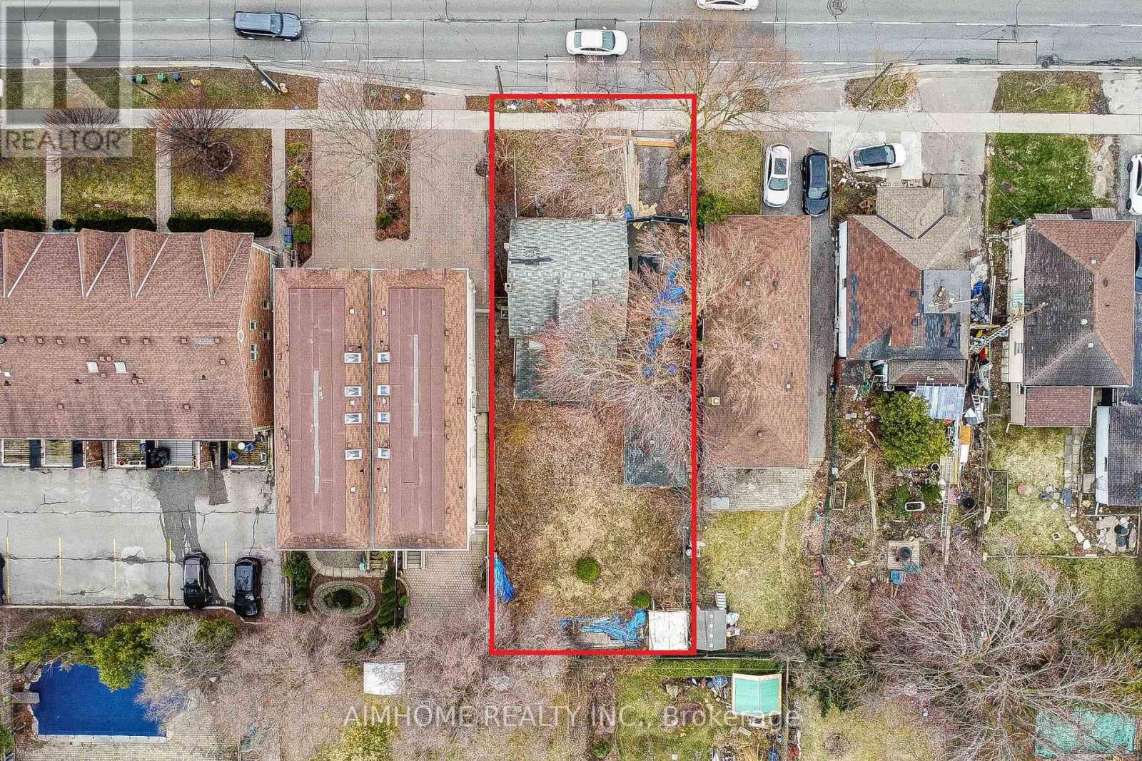 Property at 192A-192B FINCH AVENUE E image 1