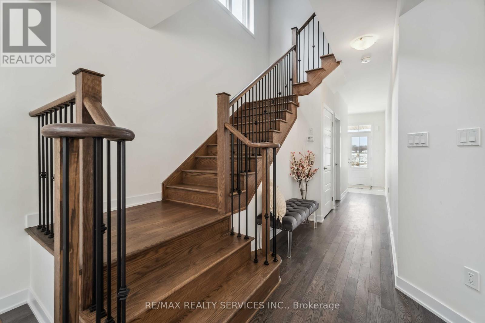 Property at 172 EASTBRIDGE AVENUE image 1
