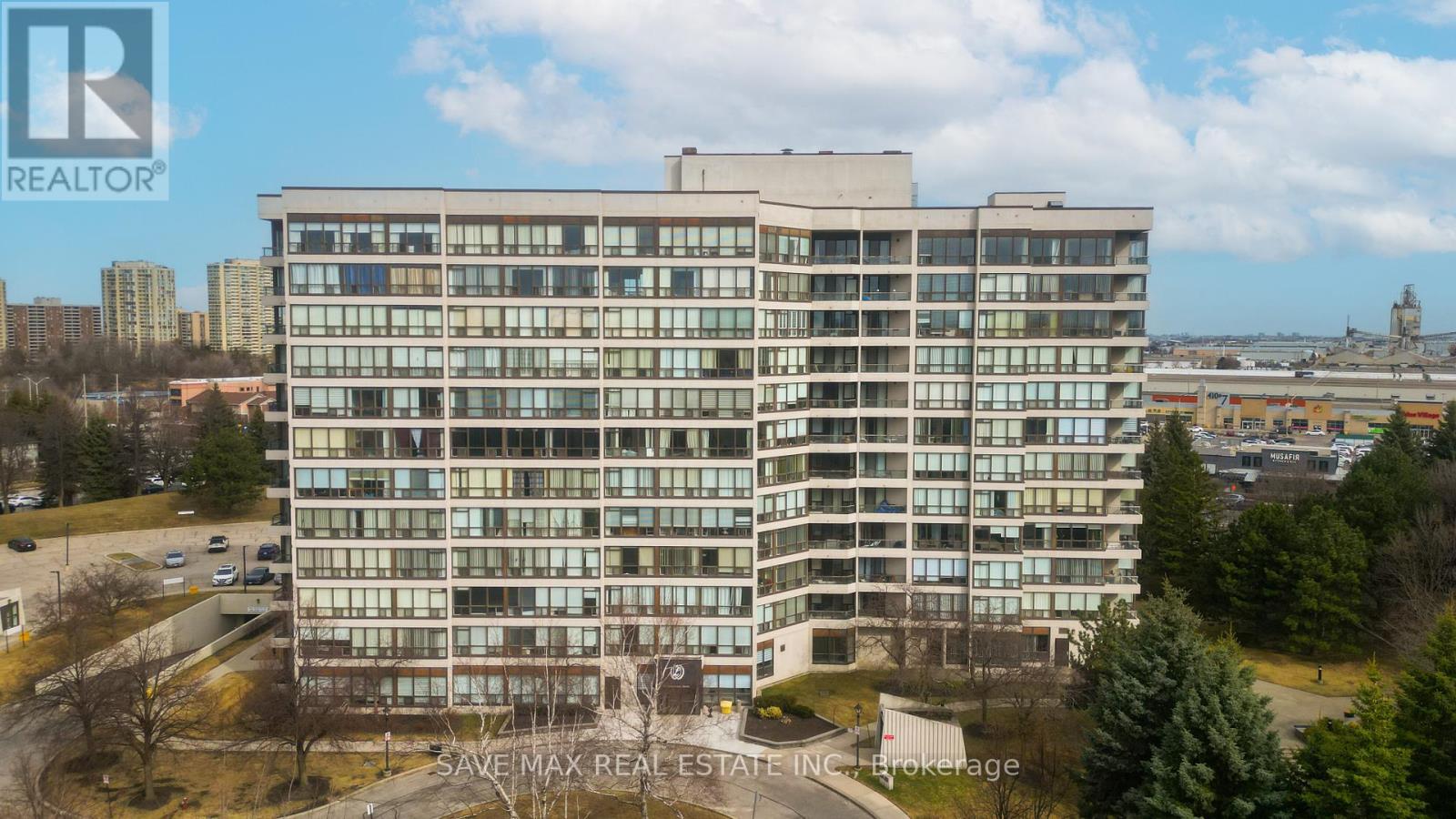 Property at 707 - 10 LAURELCREST STREET image 3