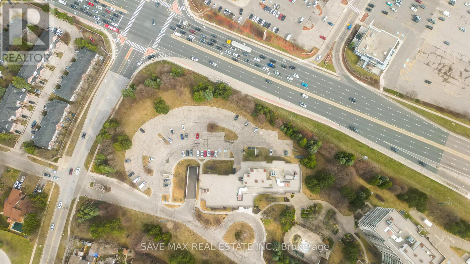 Property at 707 - 10 LAURELCREST STREET image 4