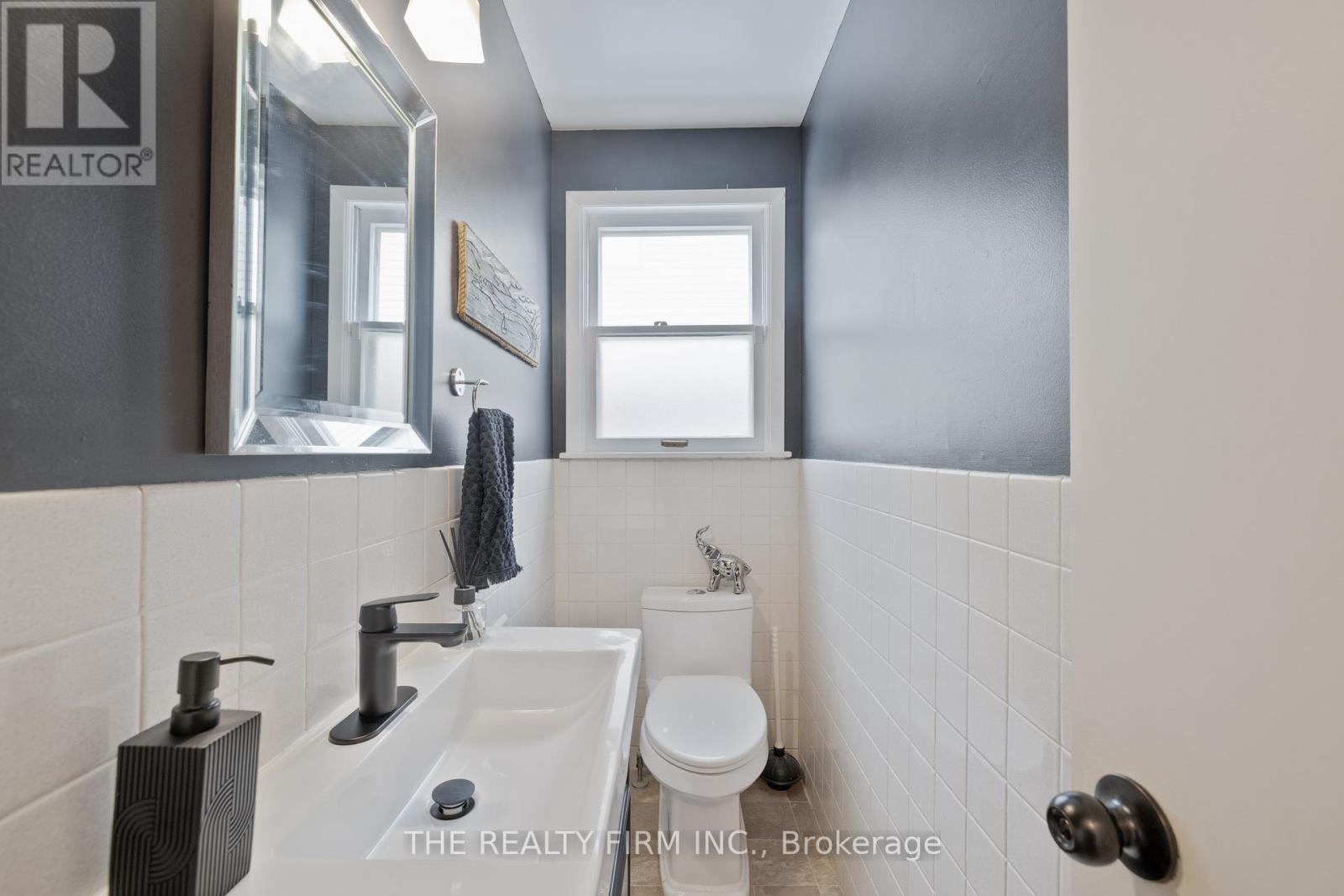 Photo 14 of 30 for 1428 Stoneybrook Crescent