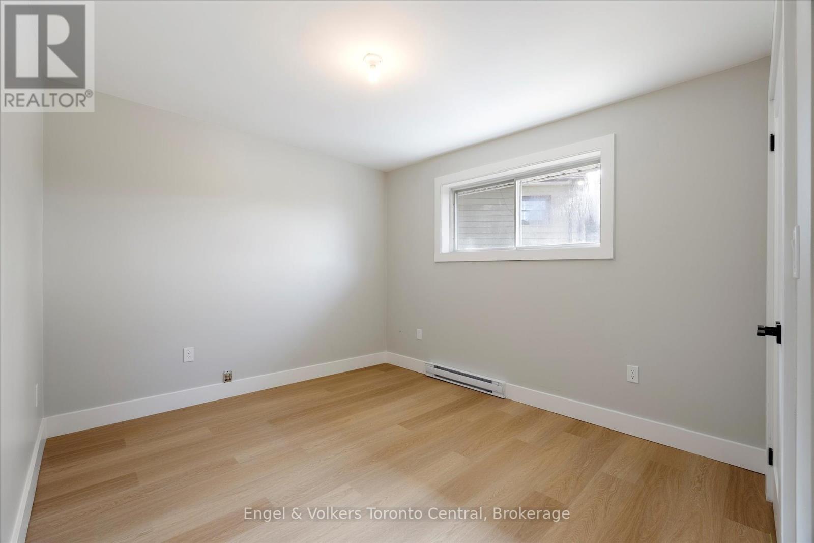51 Woodward Street, Bracebridge, Ontario  P1L 1J8 - Photo 21 - X12070974