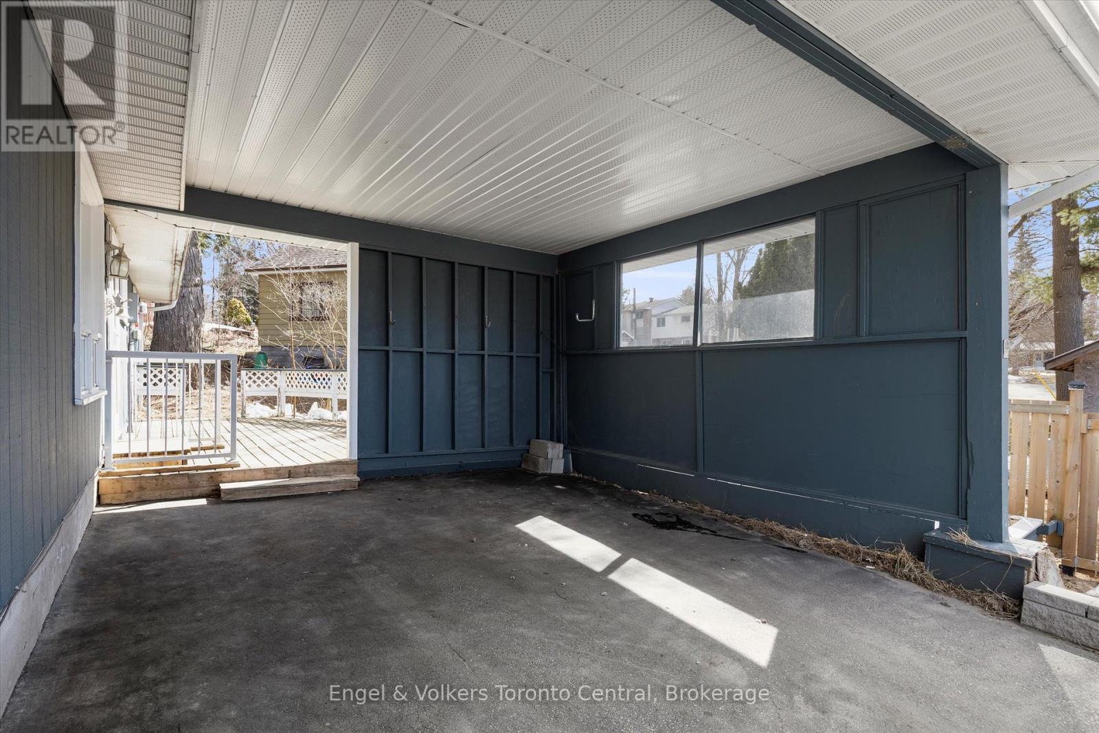 51 Woodward Street, Bracebridge, Ontario  P1L 1J8 - Photo 25 - X12070974