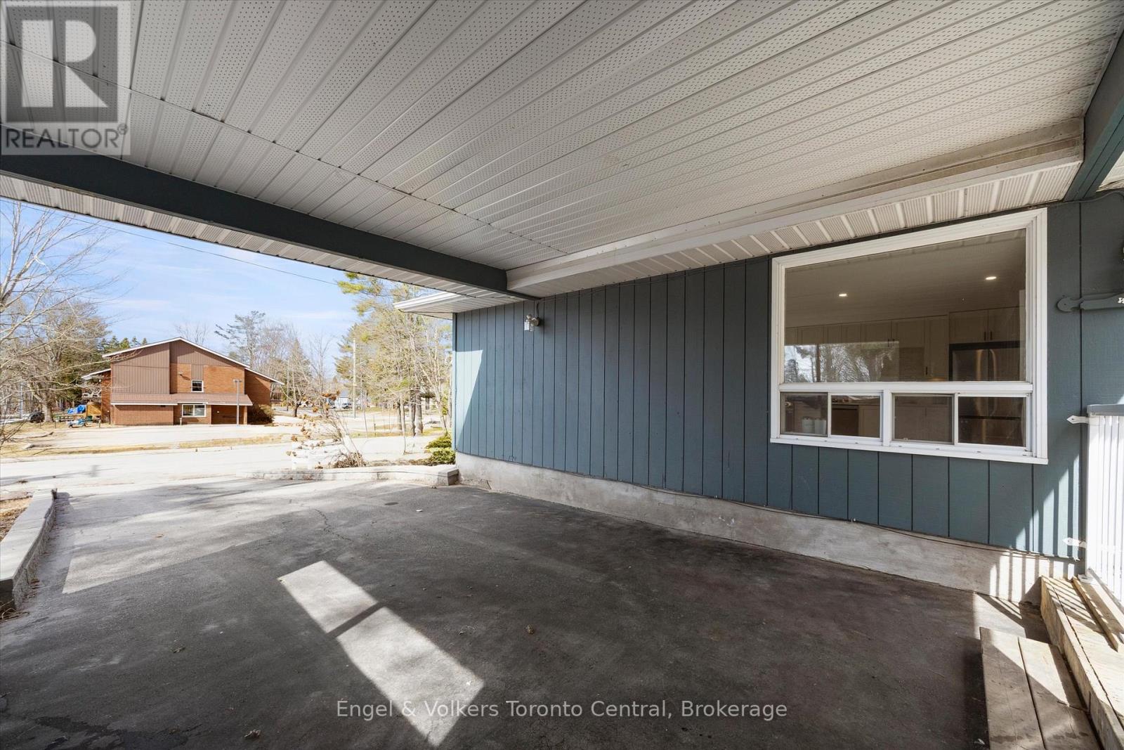 51 Woodward Street, Bracebridge, Ontario  P1L 1J8 - Photo 26 - X12070974