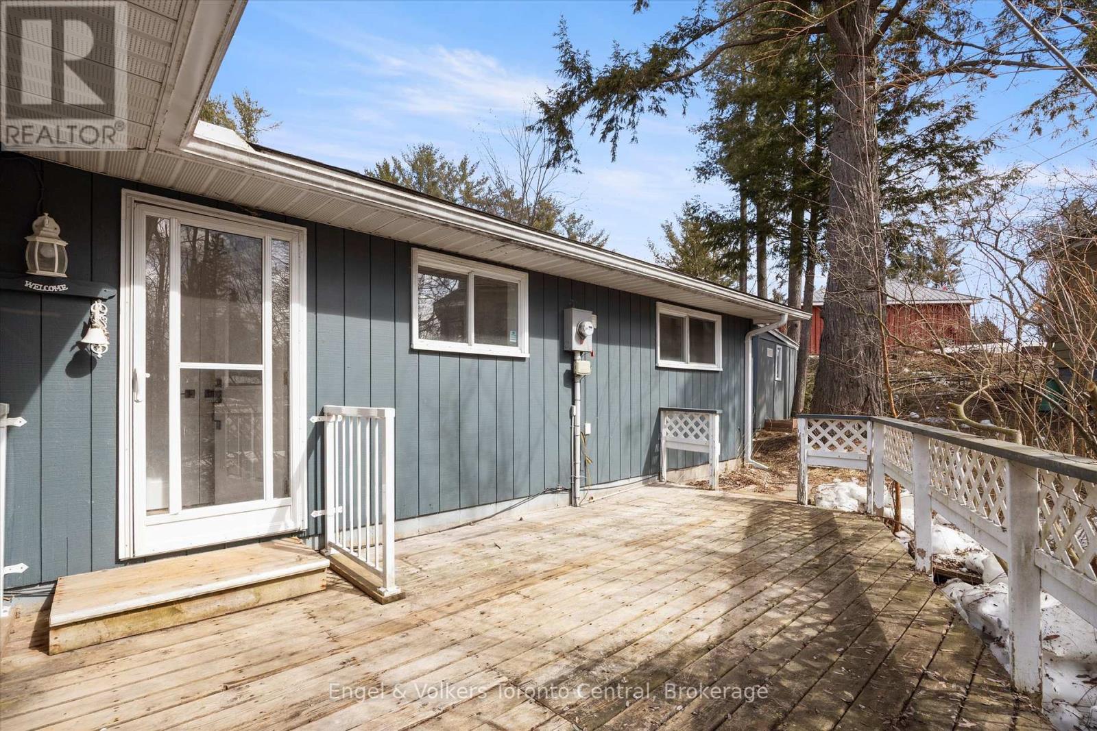 51 Woodward Street, Bracebridge, Ontario  P1L 1J8 - Photo 28 - X12070974