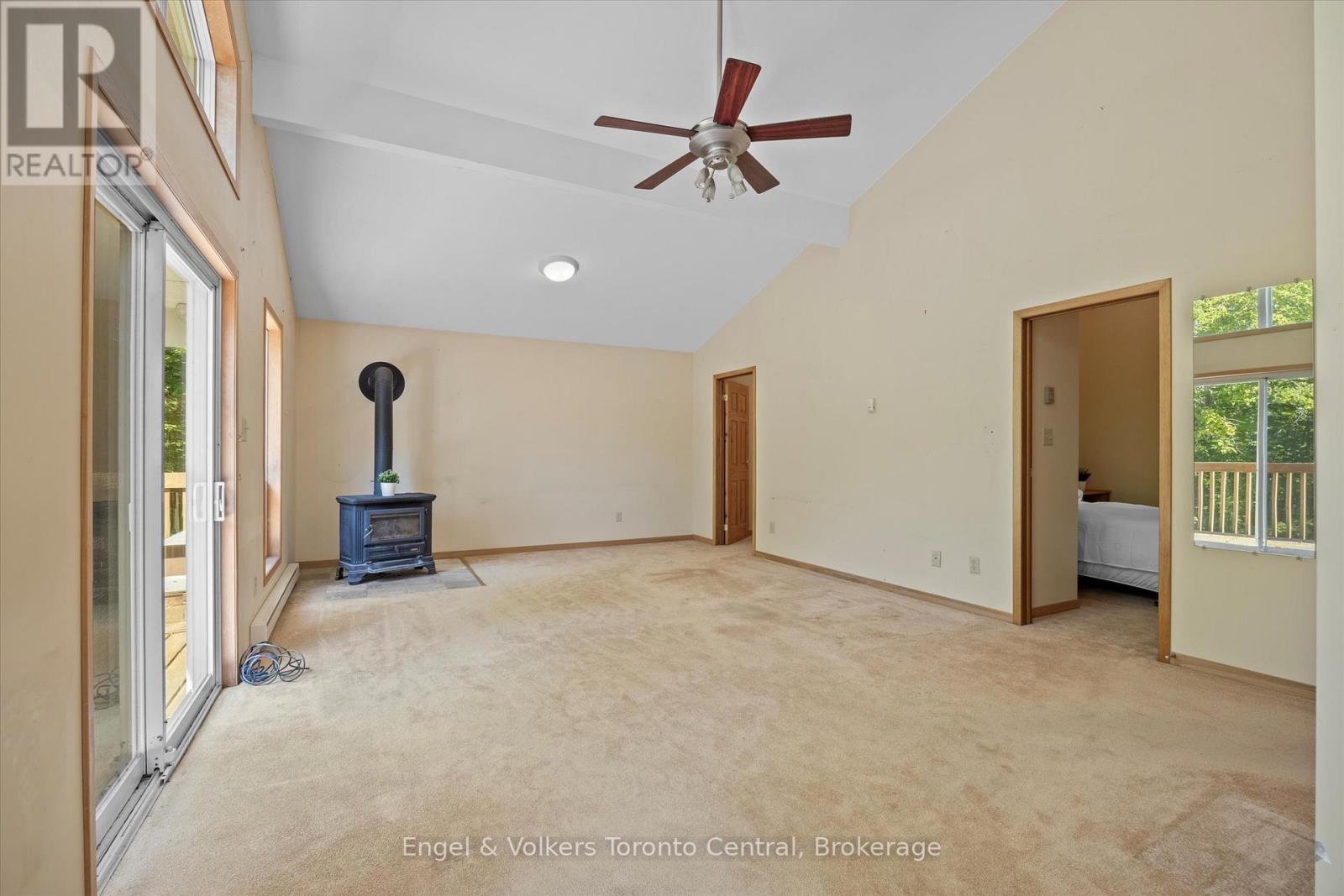 13 Hickory Crescent, Seguin, Ontario  P0C 1J0 - Photo 11 - X12070977