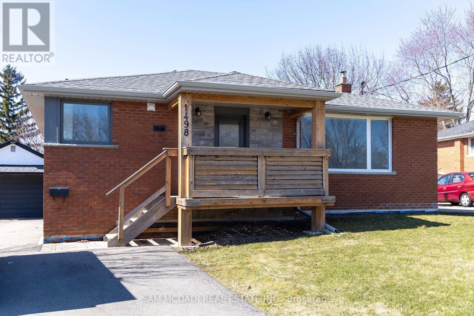 Property at 1498 FISHER AVENUE image 2