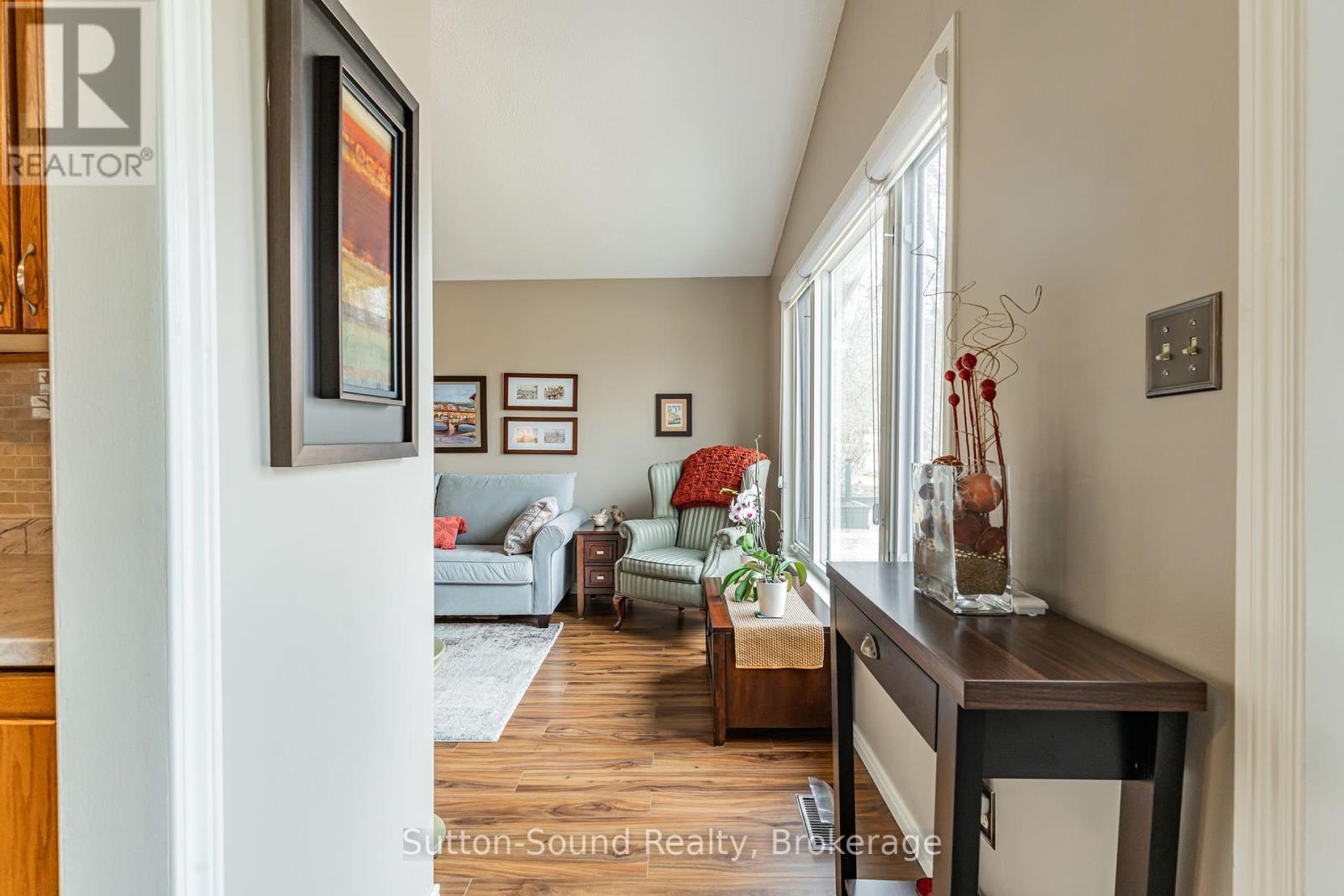 525 1st Street W, Owen Sound, Ontario  N4K 5Y2 - Photo 6 - X12071010
