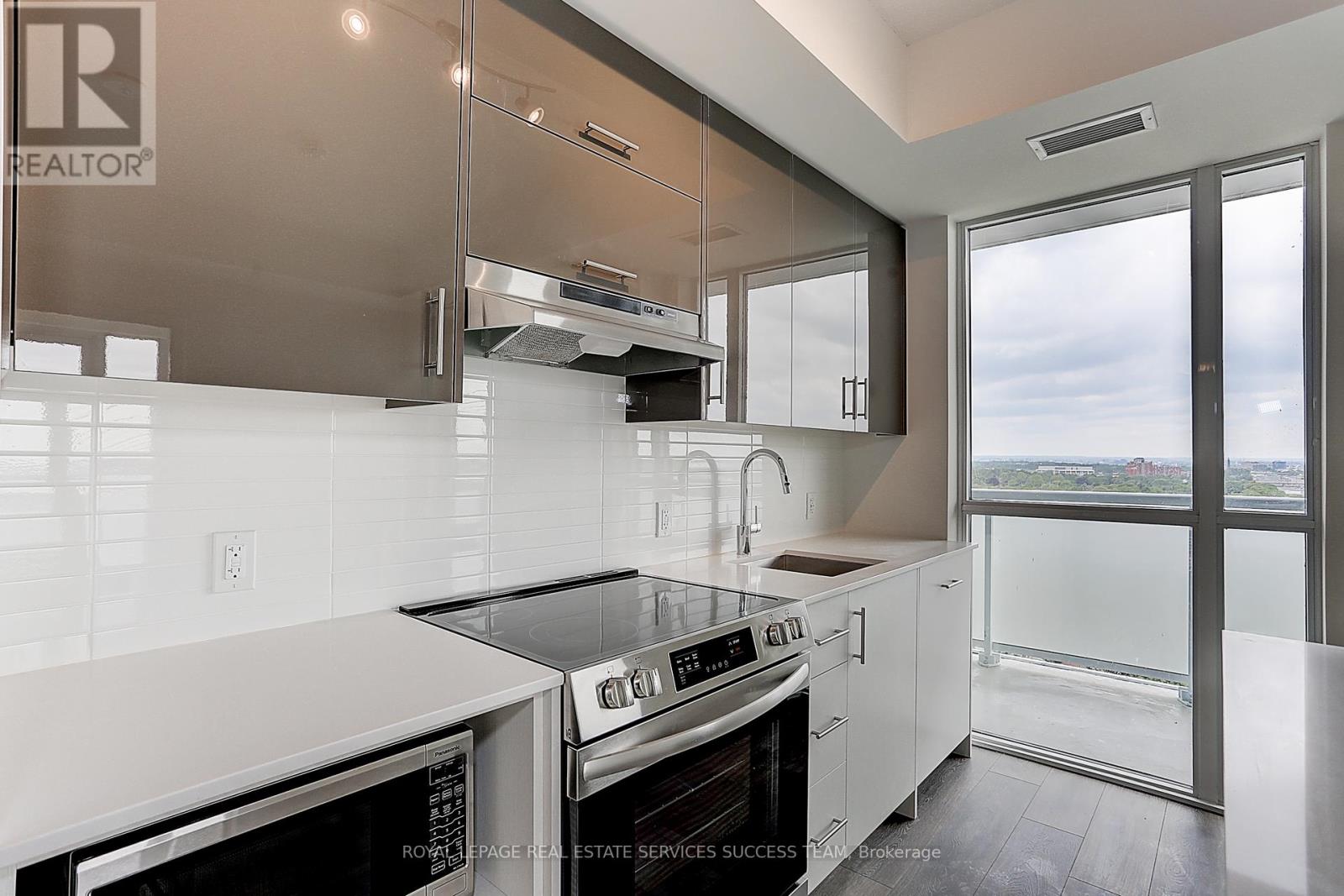 1707 - 188 Fairview Mall Drive, Toronto, Ontario  M2J 0H7 - Photo 19 - C12071016
