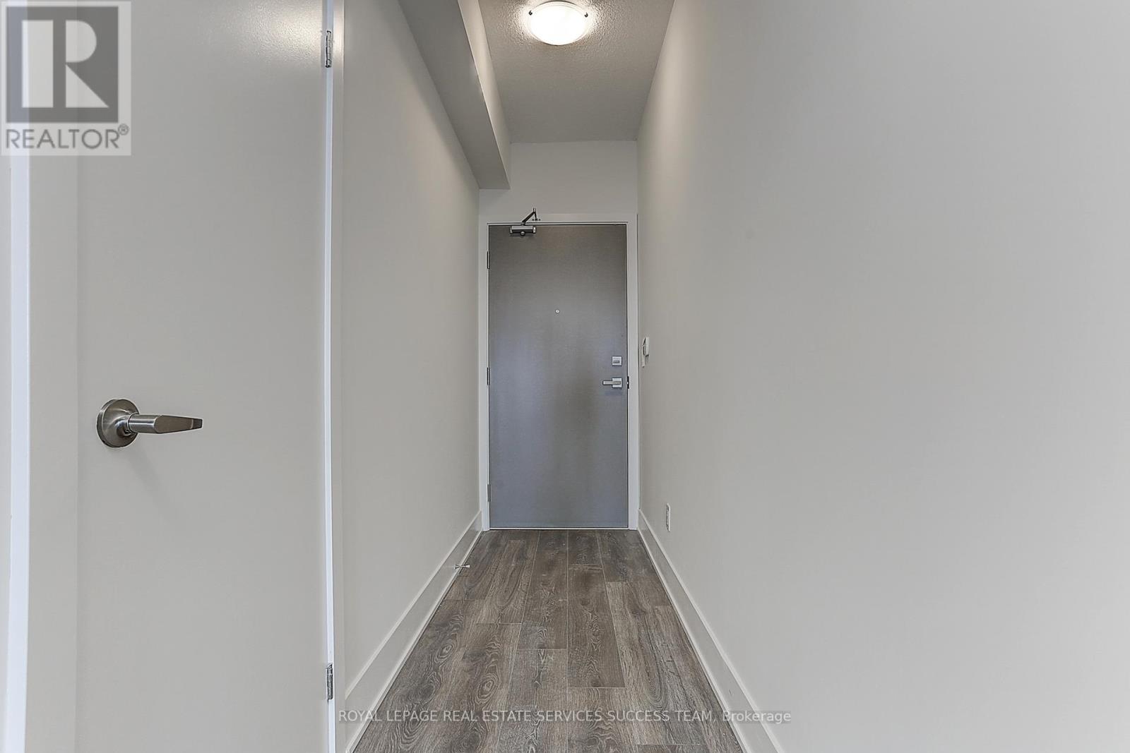 1707 - 188 Fairview Mall Drive, Toronto, Ontario  M2J 0H7 - Photo 2 - C12071016