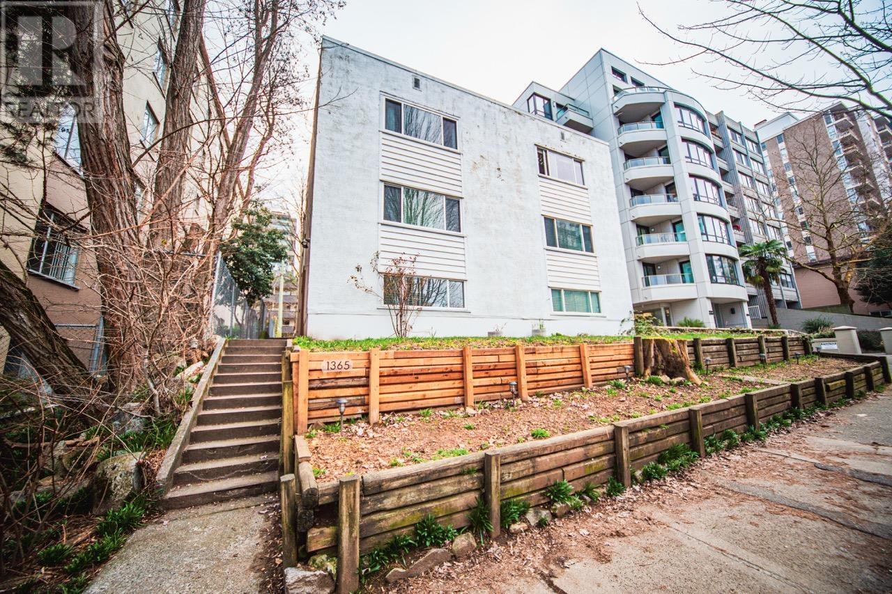 1365 Burnaby Street, Vancouver, British Columbia  V6E 1R2 - Photo 1 - C8068243