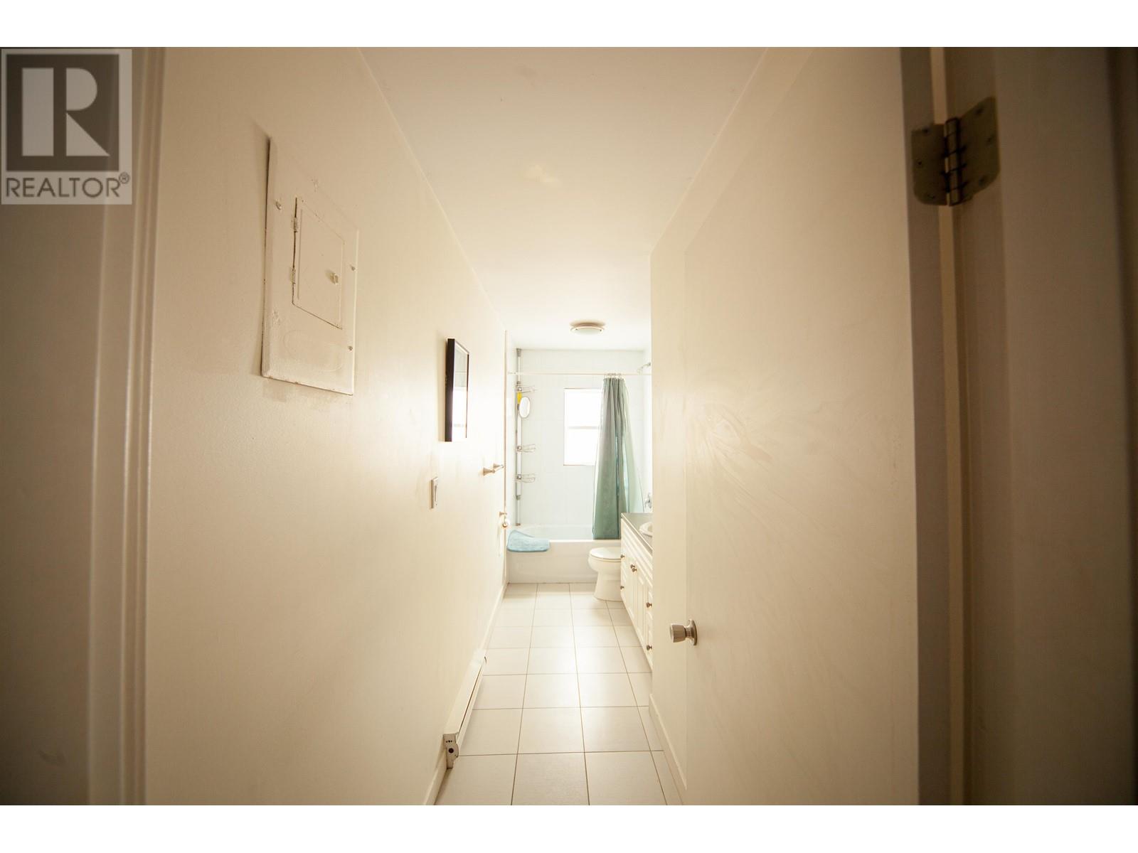 1365 Burnaby Street, Vancouver, British Columbia  V6E 1R2 - Photo 7 - C8068243