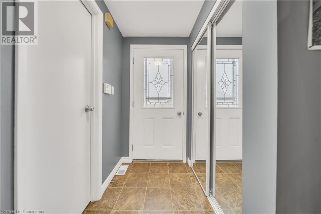 Property at 648 DOON VILLAGE Road Unit# 10 image 5