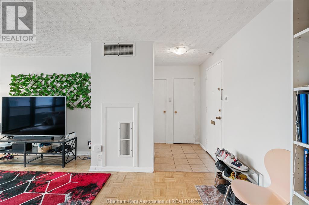 Property at 111 RIVERSIDE DRIVE Unit# 1208 image 4