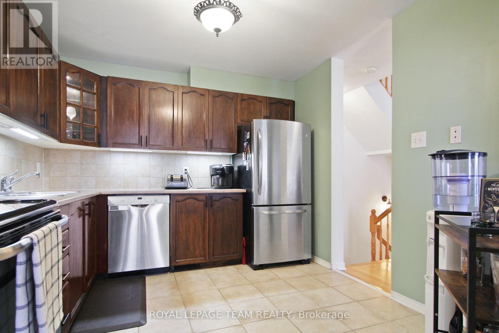 2091 Hiboux Street E, Ottawa, Ontario  K4A 4J7 - Photo 16 - X12071066
