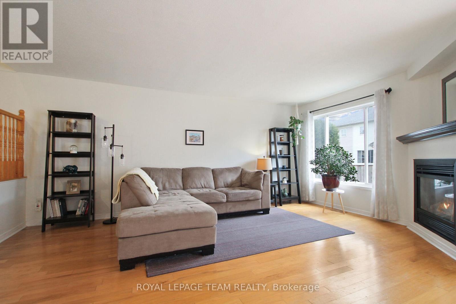 2091 Hiboux Street E, Ottawa, Ontario  K4A 4J7 - Photo 8 - X12071066