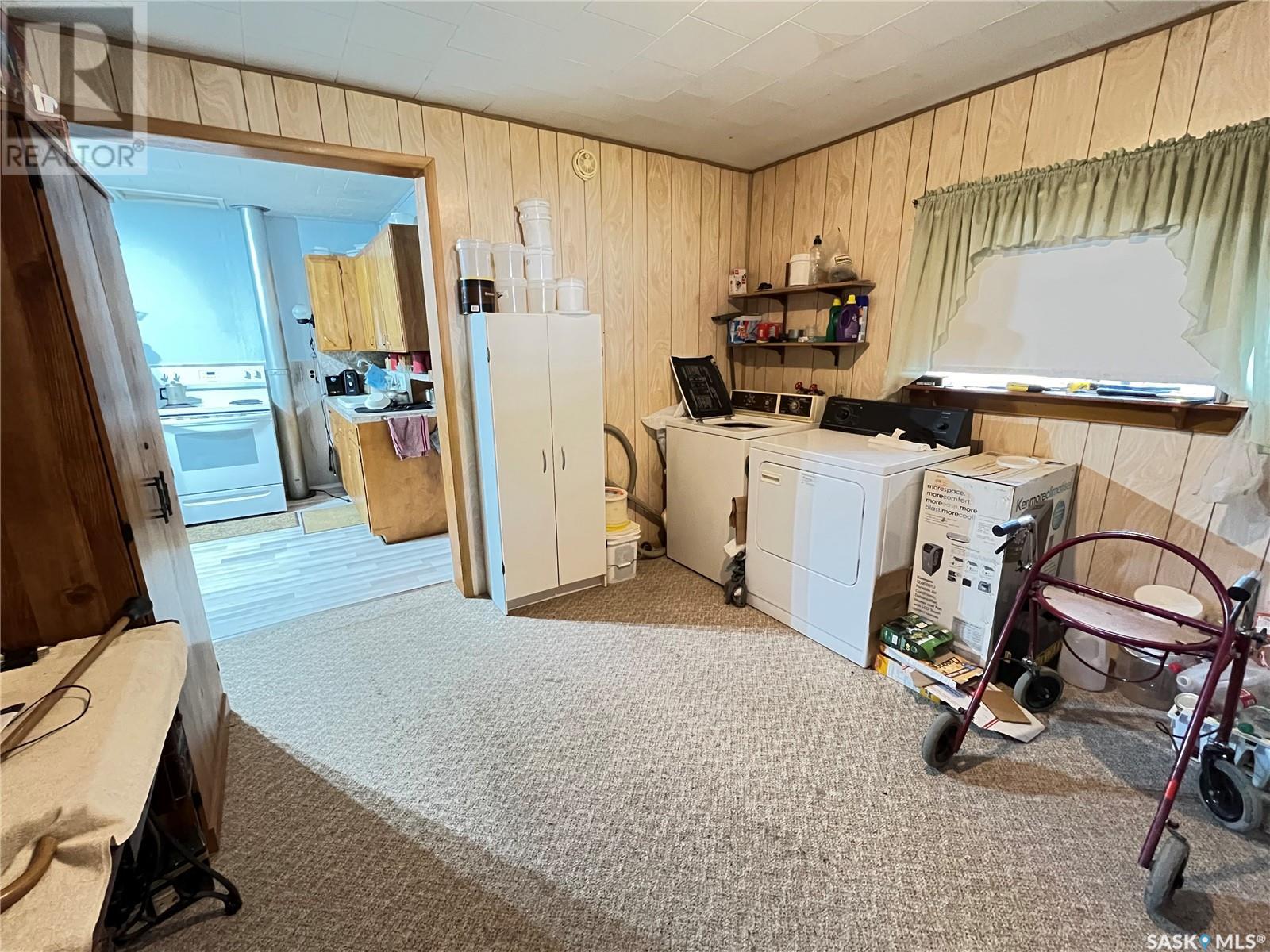 415 Jasper Street, Maple Creek, Saskatchewan  S0N 1N0 - Photo 8 - SK998326