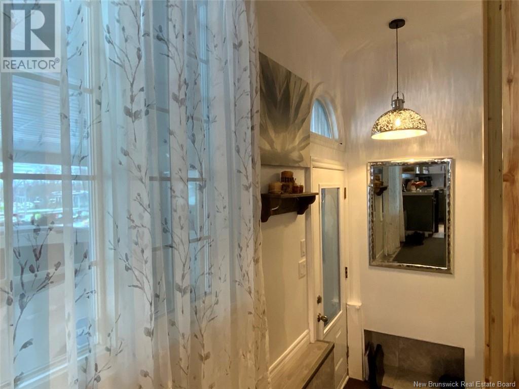 Property at 656 Saint-François Street image 3