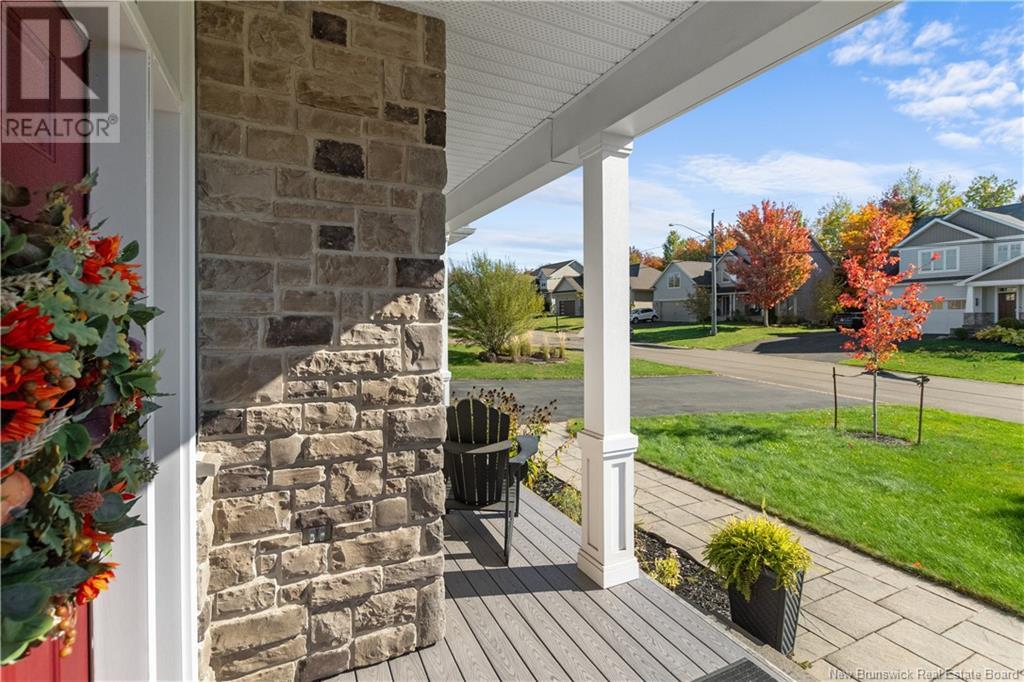 Property at 181 Valmont Crescent image 4