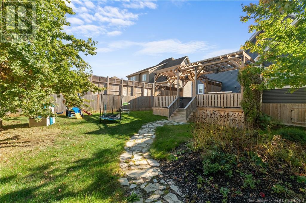 Property at 181 Valmont Crescent image 5