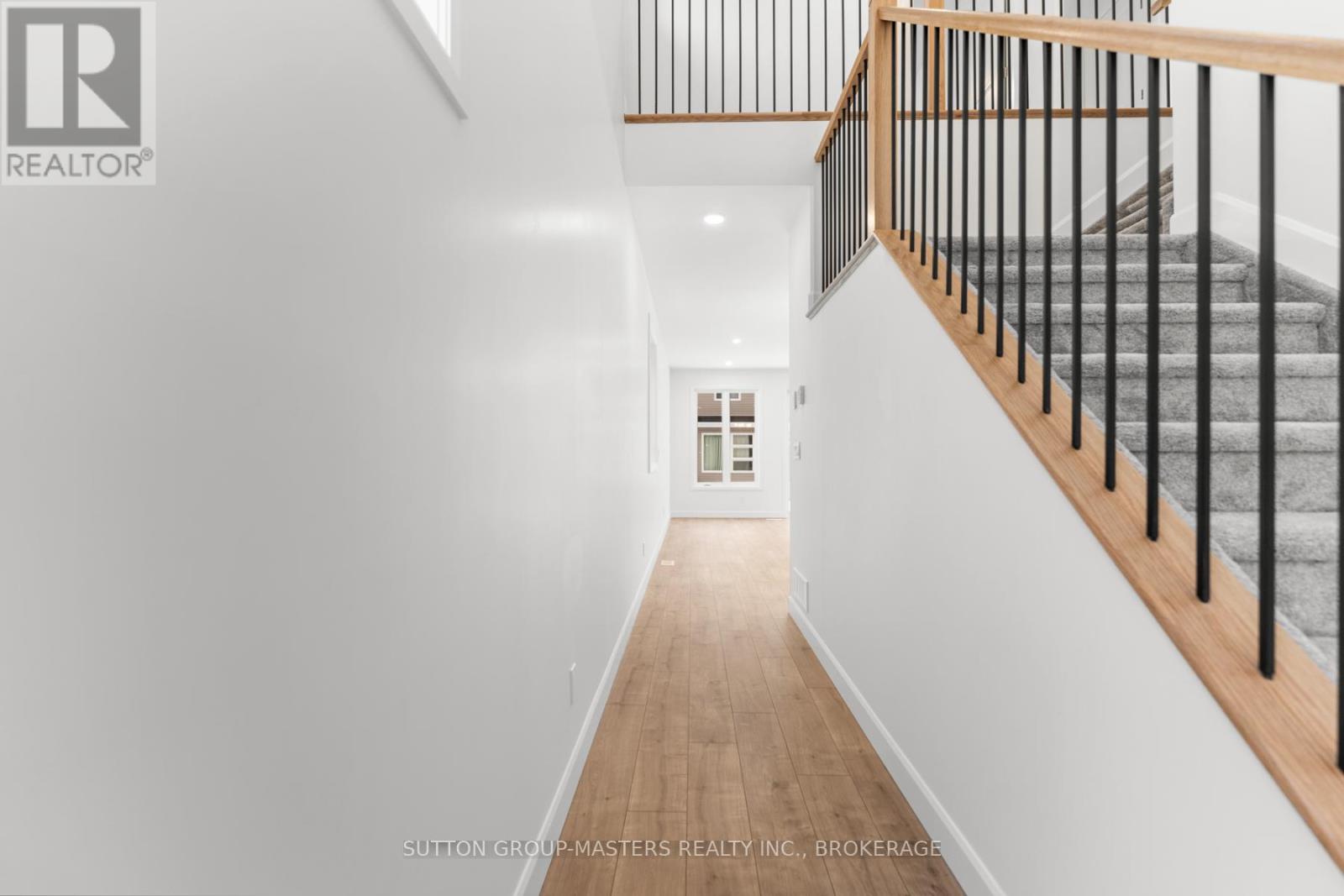 Property at 208 SUPERIOR DRIVE image 5