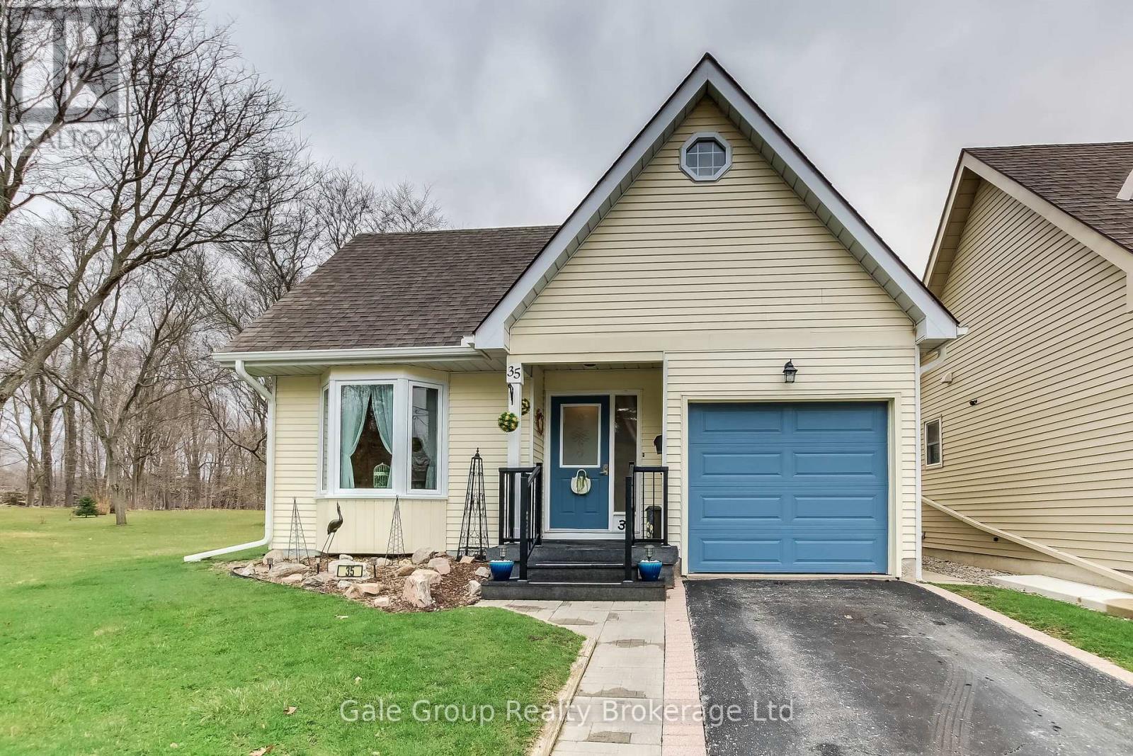 35 Seres Drive W, Tillsonburg photo number 2 35 Seres Drive W, Tillsonburg photo number 2