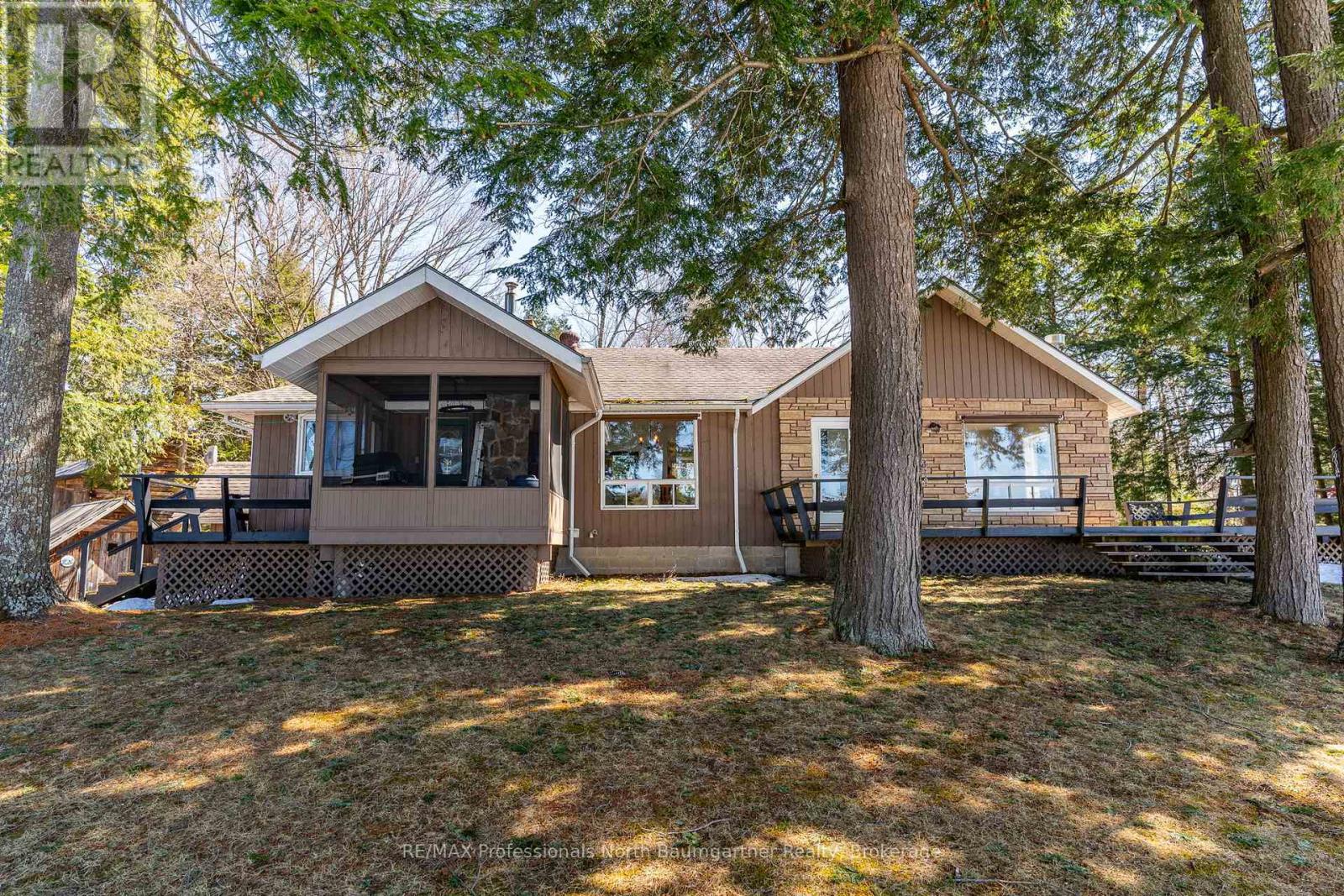 33 Grove Lane, Bancroft, Ontario  K0L 2L0 - Photo 3 - X12071143