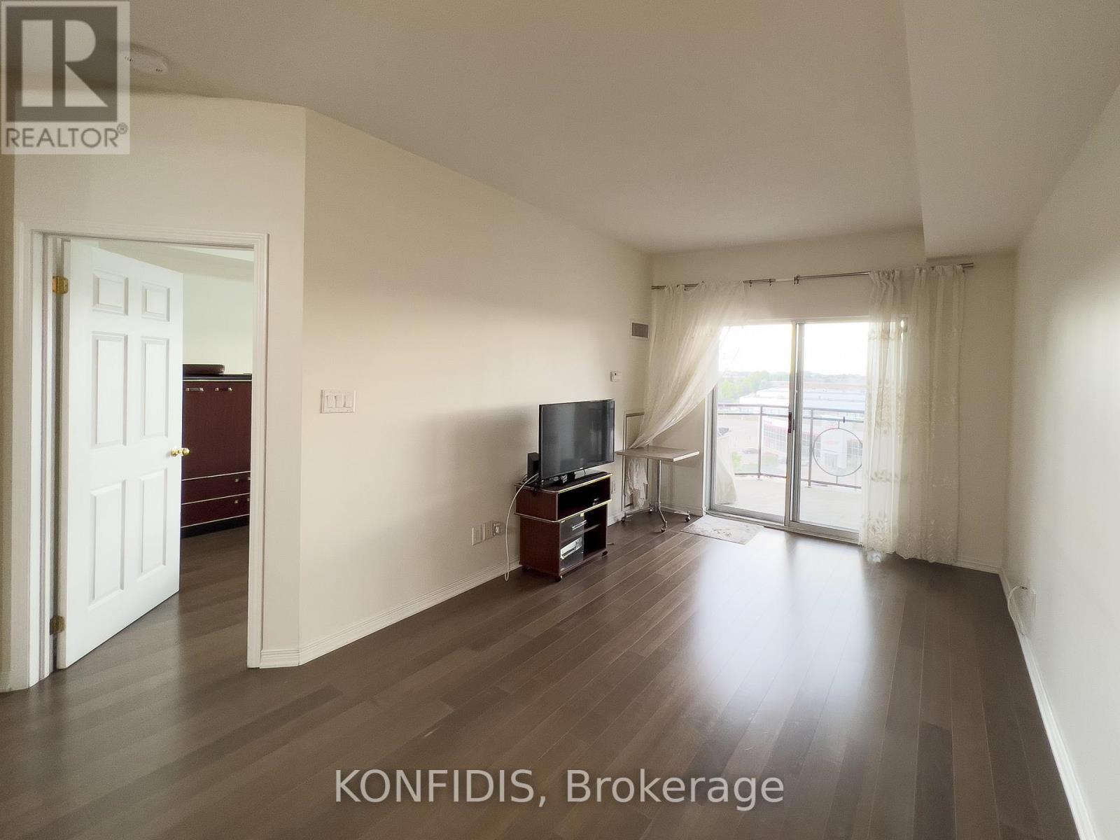 702 - 8 Maison Parc Court, Vaughan, Ontario  L4J 9K5 - Photo 6 - N12071164