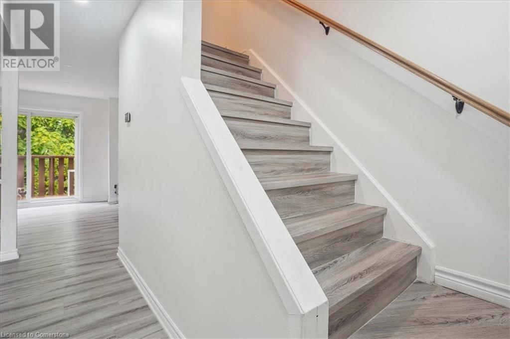 36 Greendale Drive Unit# 12, Hamilton, Ontario  L9C 5Z4 - Photo 11 - 40714988