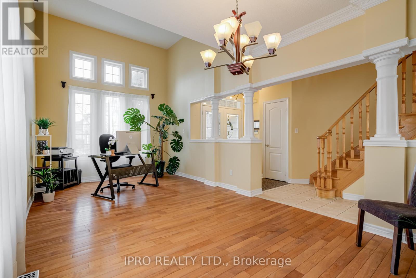 Property at 37 DONHERB CRESCENT image 5
