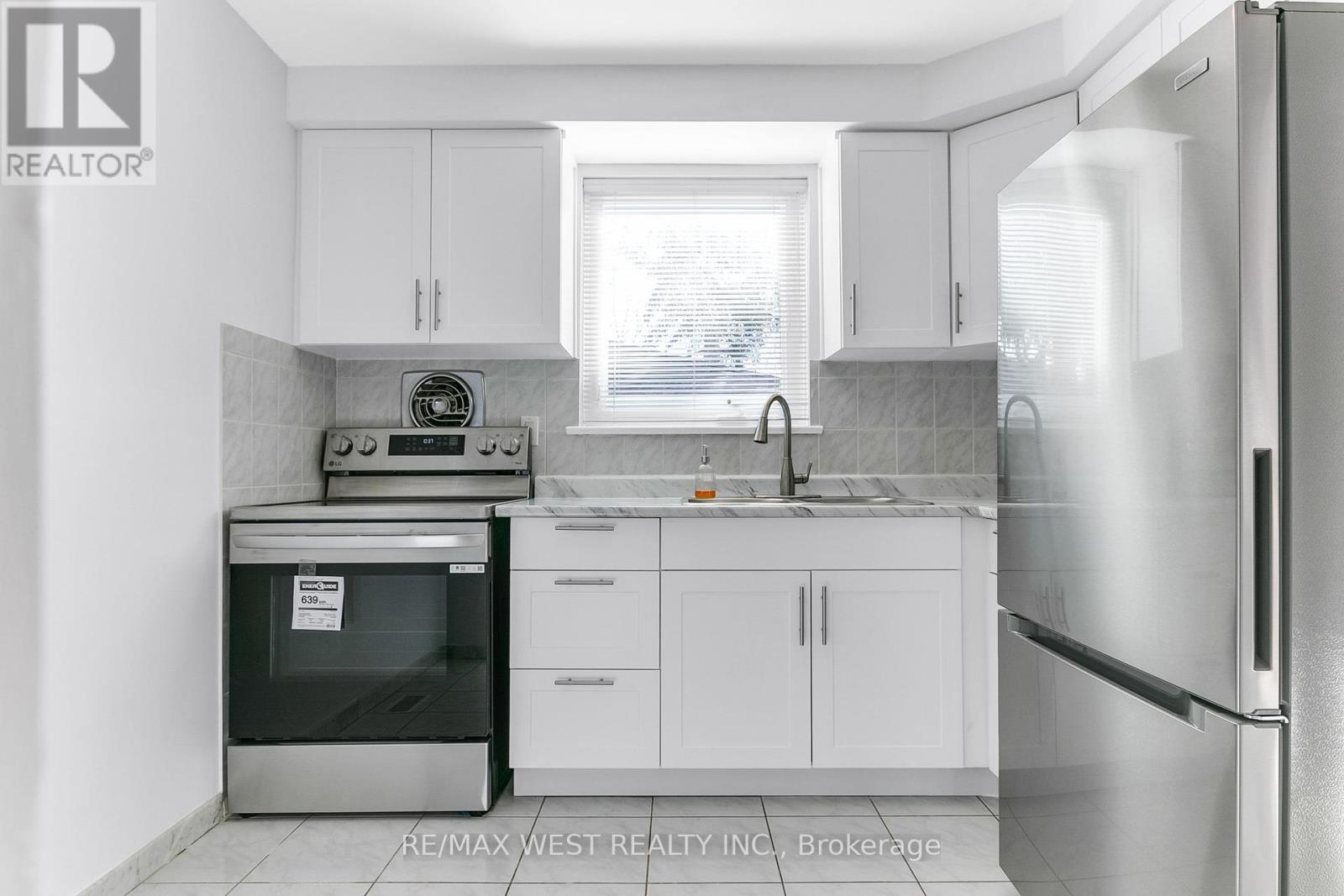 Property at 49 NEAMES CRESCENT image 3