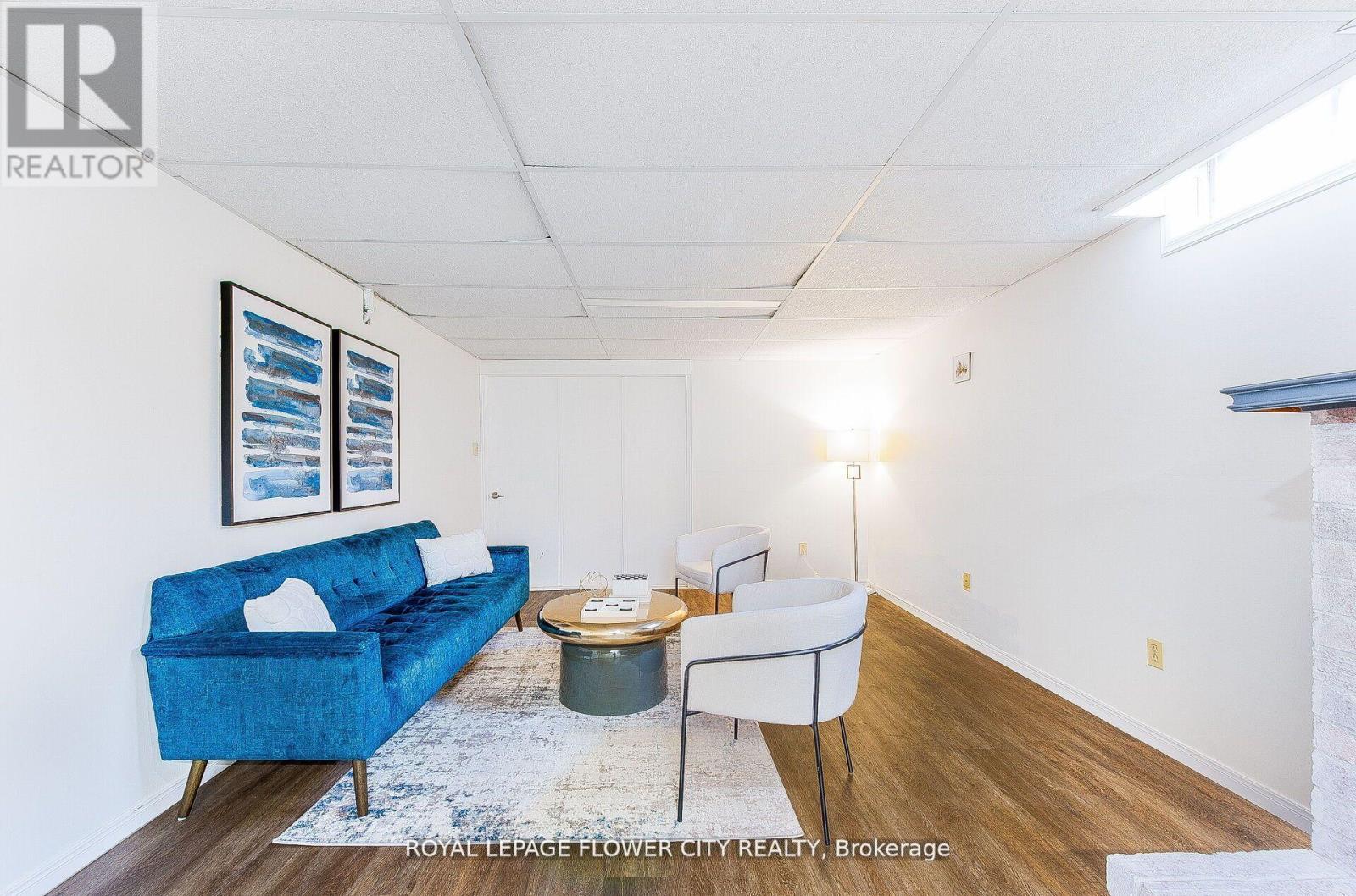 Photo 17 of 21 for 205 Worthington Avenue