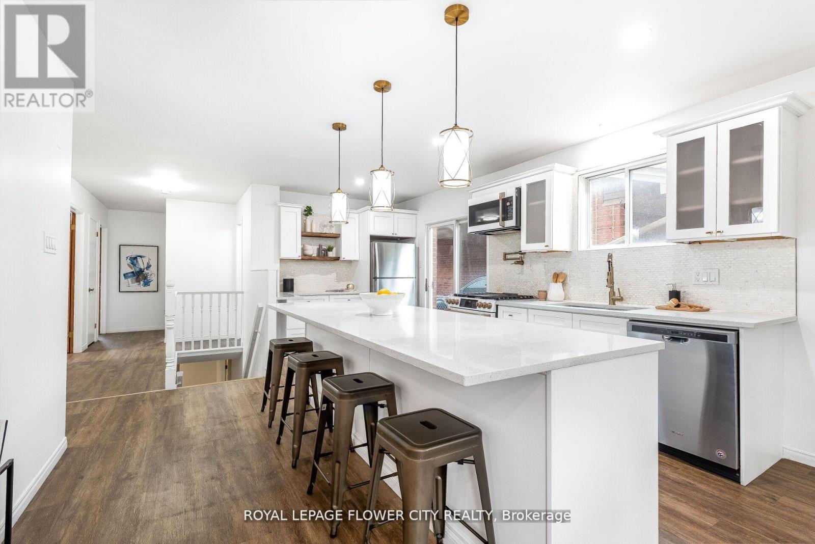 Photo 5 of 21 for 205 Worthington Avenue