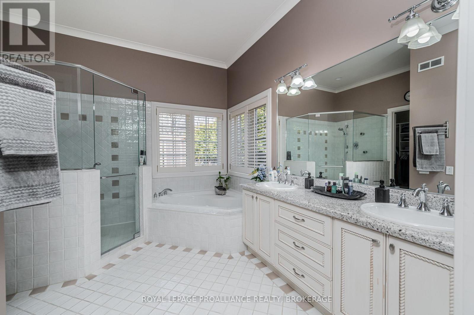 782 Front Road, Kingston, Ontario  K7M 4L9 - Photo 19 - X12071290