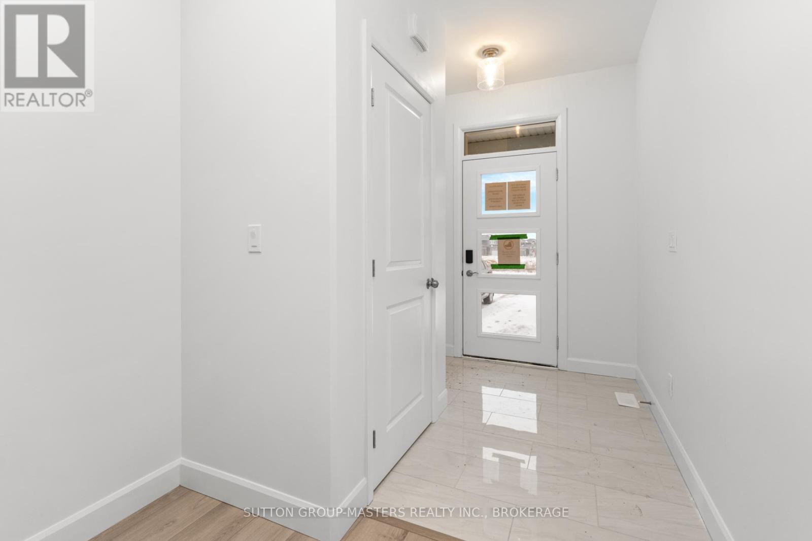 226 Dr Richard James Crescent, Loyalist, Ontario  K7N 0E9 - Photo 3 - X12071300