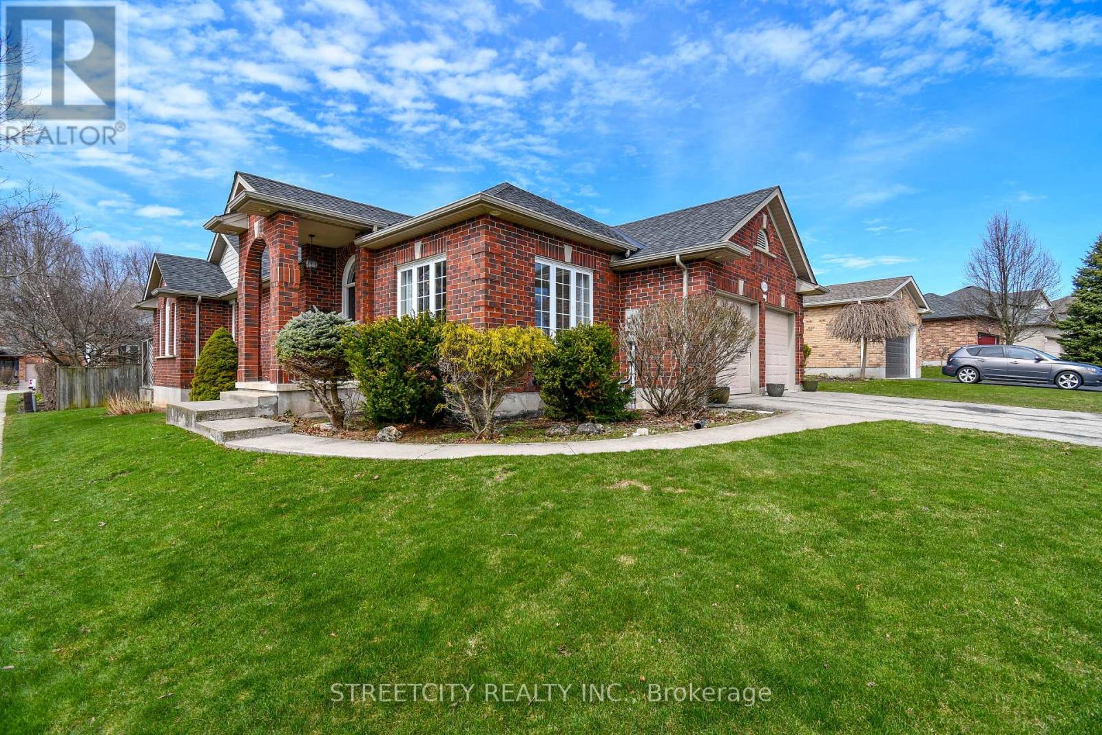 Property at 1703 MCCALLUM ROAD image 3
