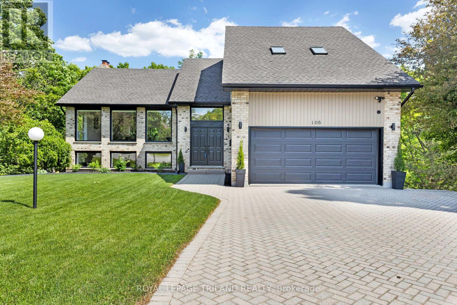 108 Balnagowan Place